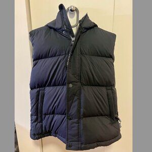 Aritzia The Super Puff Vest in Black